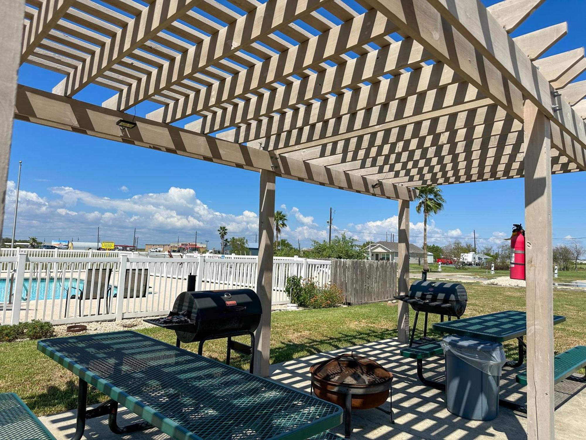 Coastal Bend At Seadrift, Motel & Rv Park Exterior photo